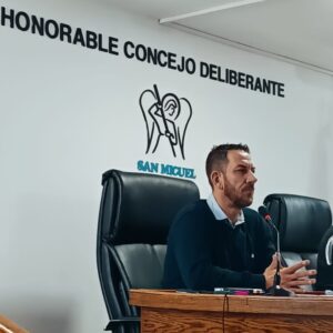 LA PUESTA EN VALOR DEL HCD DE SAN MIGUEL: Se suman micrófonos en la bancas dentro del proceso de transformación llevada adelante por el presidente Andrés Salvaggio