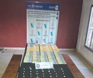 Allanamiento y detenidos en Villa de Mayo por comercialización de drogas