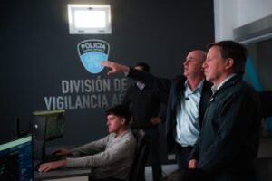 DIVISION DE VIGILANCIA AEREA: La Policía Municipal de San Miguel ahora realiza patrullajes aéreos las 24 hs