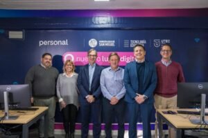 «NUESTRO LUGAR DIGITAL»: Personal en San Miguel con su primera Aula Digital de la provincia