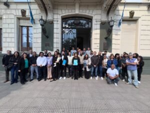 DOS HOMENAJES: Toda una construcción