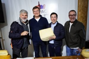 Nardini comenzó a recorrer la provincia luego de anunciar su candidatura